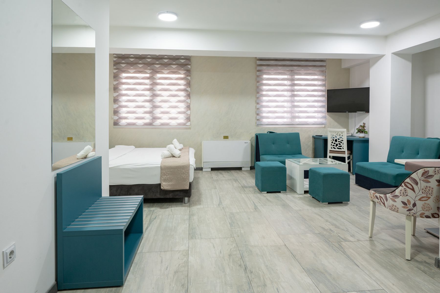 Superior Studio Apartment · 35 m² · Sleeps 4 · Double bed + sofa bed · Astera Apart Hotel